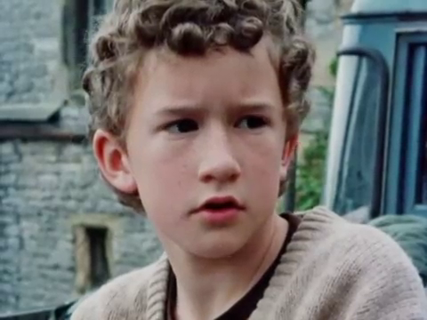 Gary Halliday as Tom